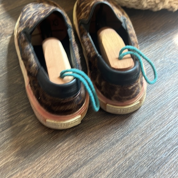 Saint Laurent Venice Leopard-Print Slip On Sneakers - Picture 4 of 12